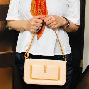 ✨SALE✨Always authentic